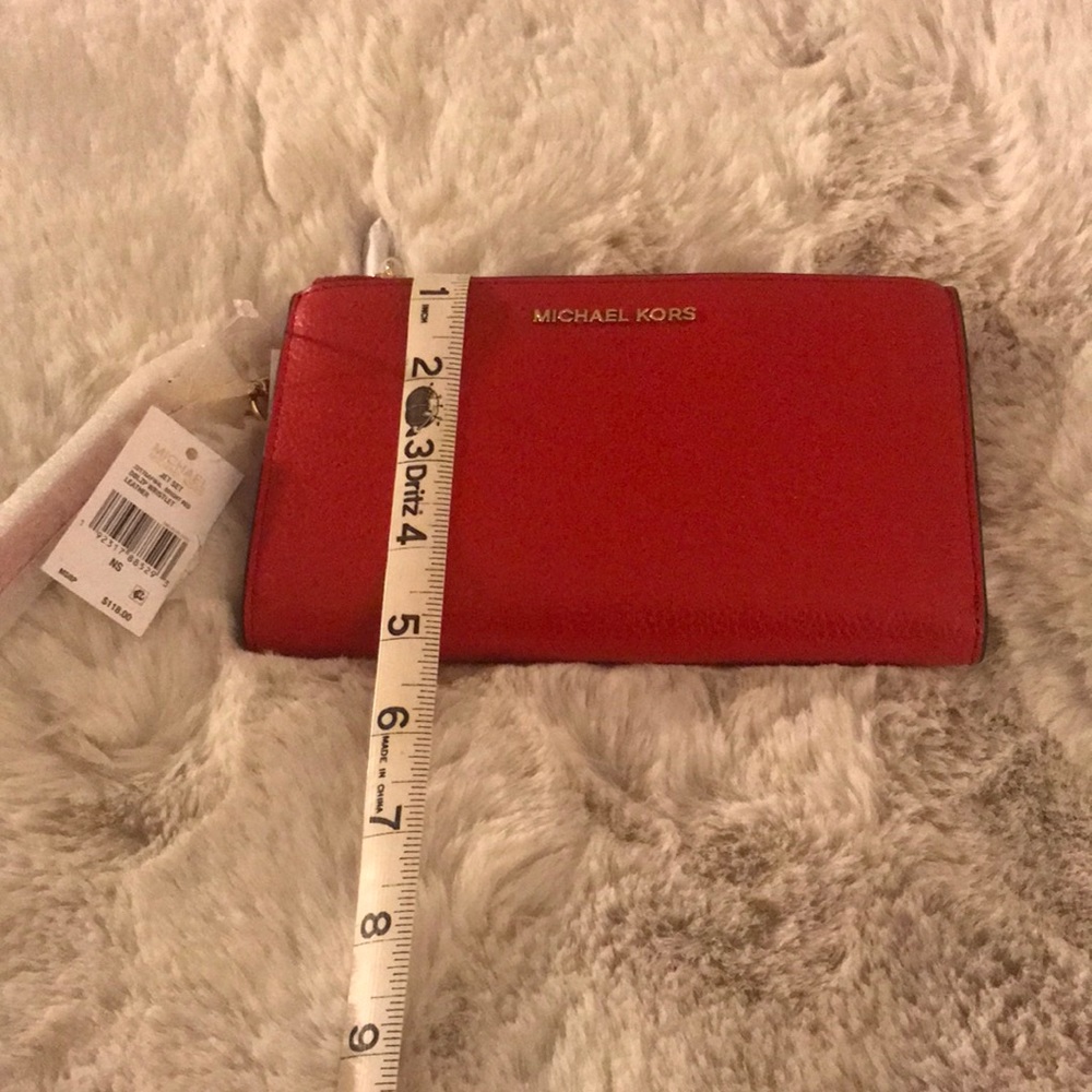 MICHAEL KORRS RED JET SET WRISTLET NWT